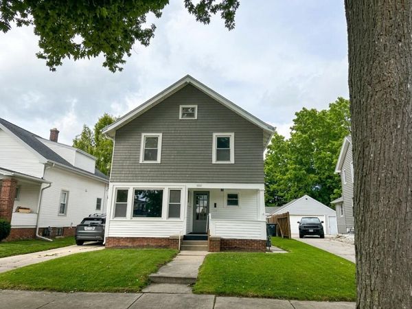 2530 N 8th STREET, Sheboygan, WI 53083