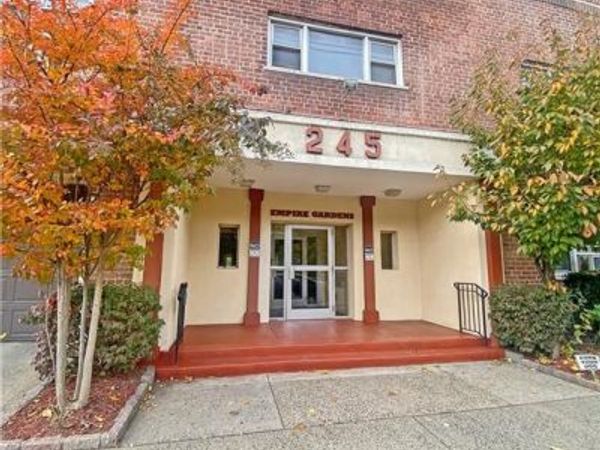 245 Bronx River Road , Unit 8C, Yonkers, NY 10704