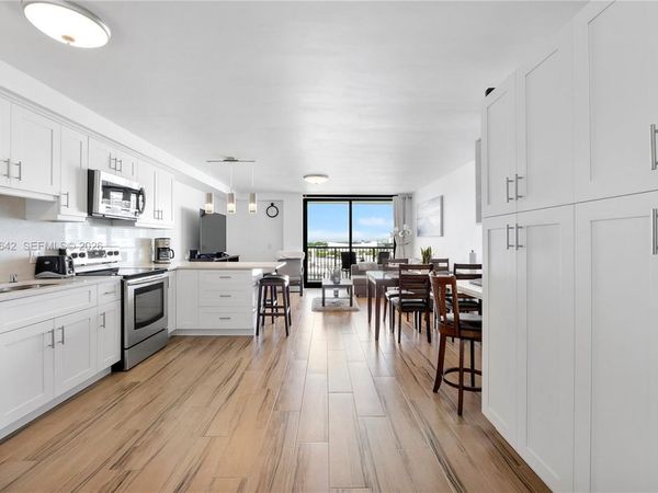 1800 Collins Ave , Unit 11B, Miami Beach, FL 33139