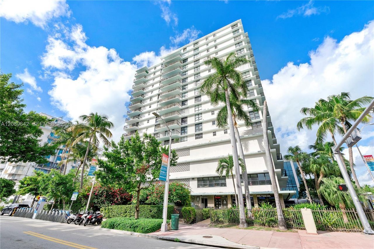 1800 Collins Ave , Unit 11B, Miami Beach, FL 33139 Photo