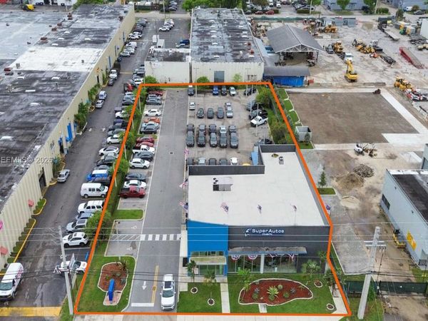 8470 NW 58th St, Doral, FL 33166