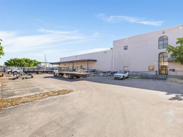 14705 NW 25th Ct , Opa-Locka, FL 33054
