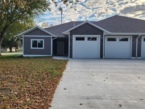 901 7th Ave SW, Pipestone, MN 56164