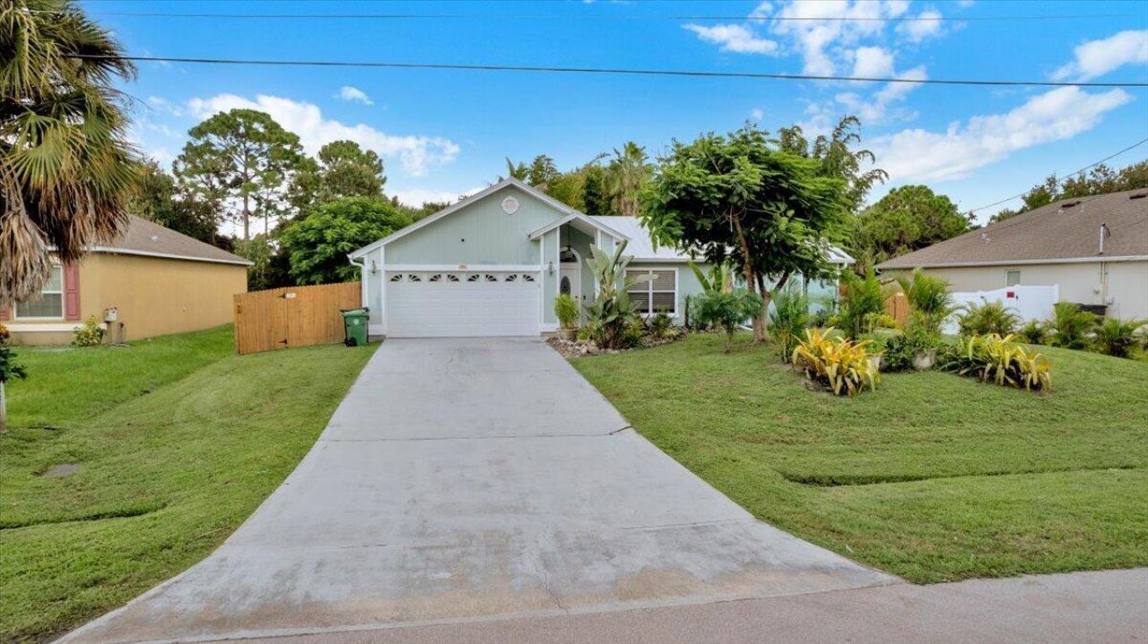 2513 SW Calender Street, Port Saint Lucie, FL 34953 Photo