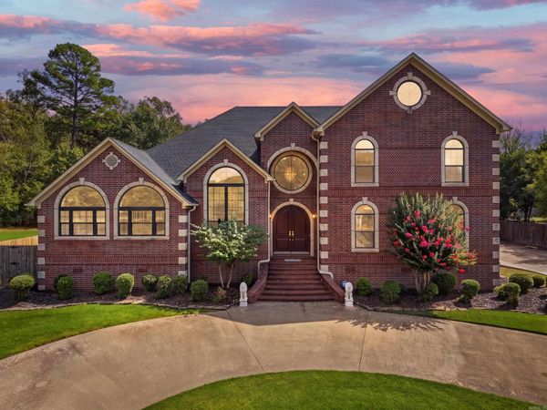 370 Wellesley , Conway, AR 72034