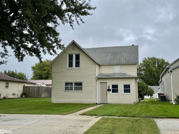 314 N Crawford Street, Carroll, IA 51401