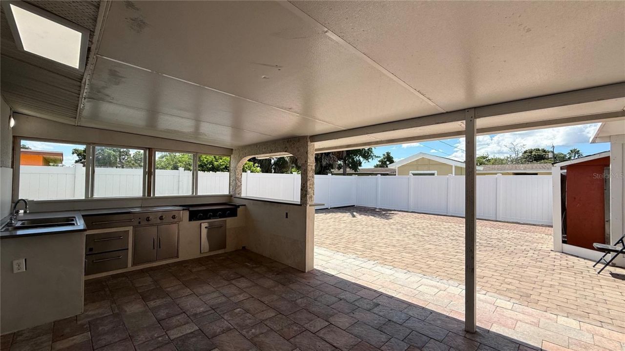 3100 Lake Ridge Drive , Sarasota, FL 34237 Photo