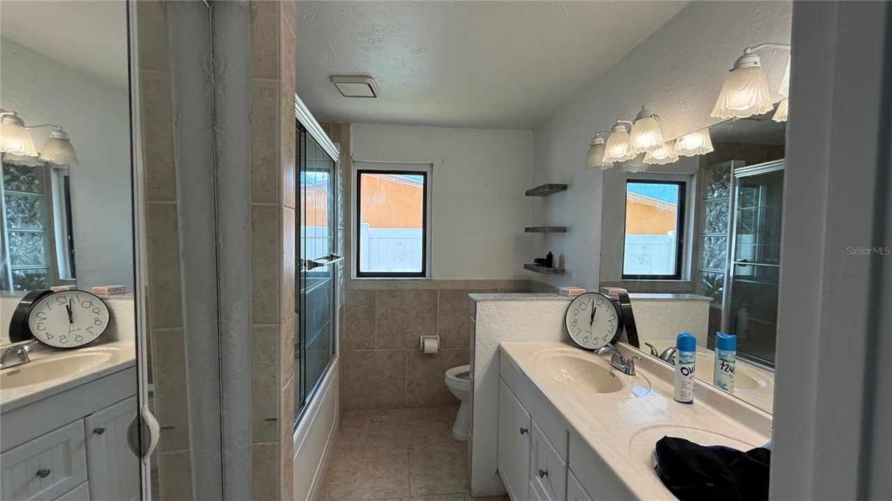 3100 Lake Ridge Drive , Sarasota, FL 34237 Photo