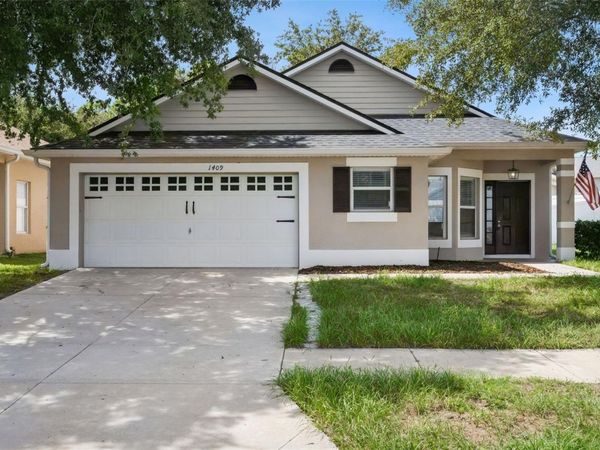1409 KELLOGG DRIVE , TAVARES, FL 32778
