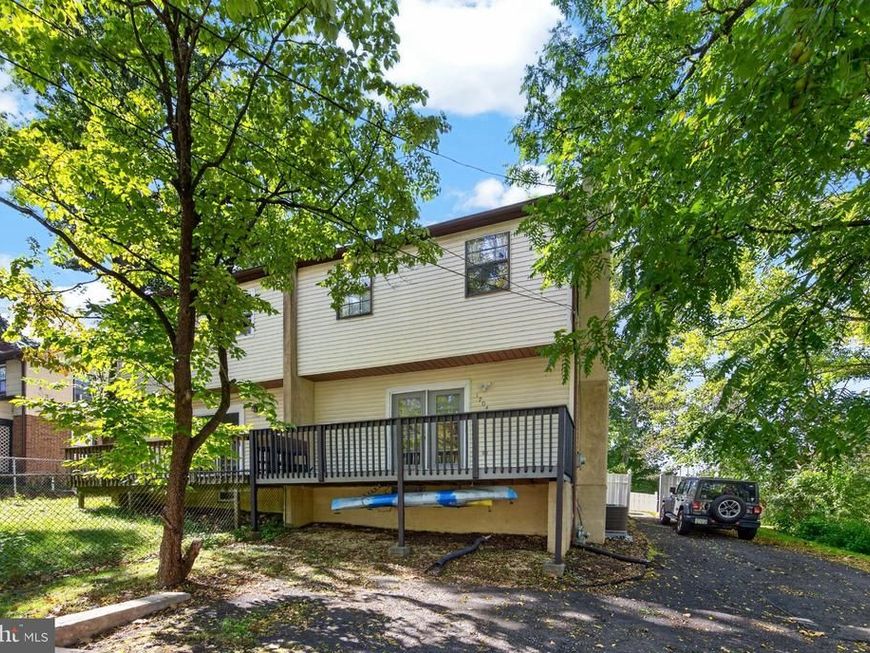 1704 Pennsylvania Avenue, Oreland, PA 19075 Main Photo