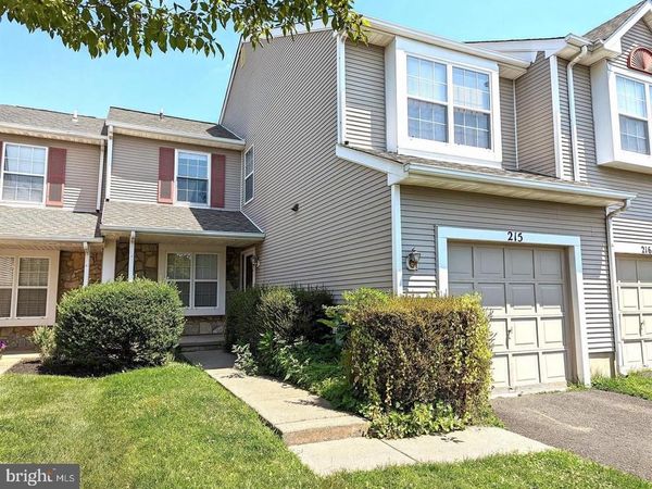 215 SEQUOIA DRIVE , NEWTOWN, PA 18940