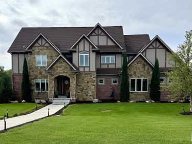 17350 Birdsong Place, Hickman, NE 68372