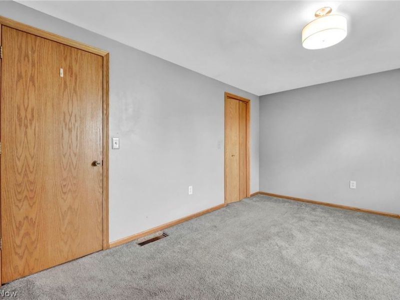 2190 Waterbury Drive, Uniontown, OH 44685 Photo 26