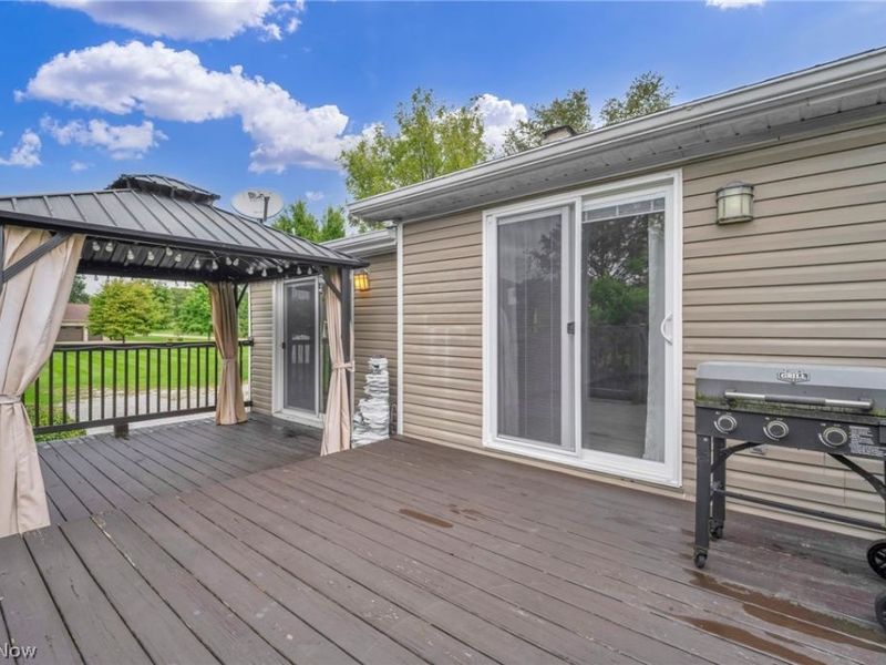 2190 Waterbury Drive, Uniontown, OH 44685 Photo 46