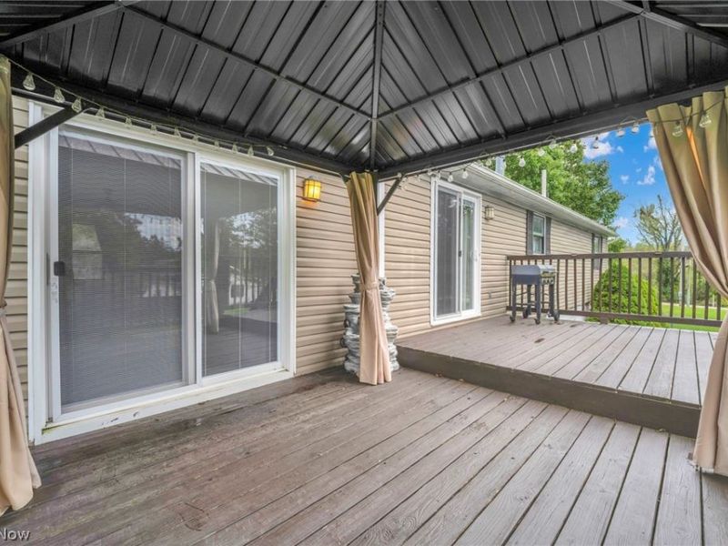 2190 Waterbury Drive, Uniontown, OH 44685 Photo 48
