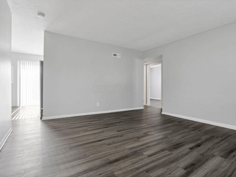 690 Kingsford Road, Columbus, OH 43204 Photo 10