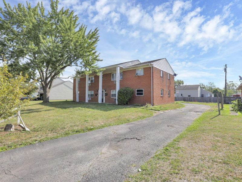 690 Kingsford Road, Columbus, OH 43204 Photo 2