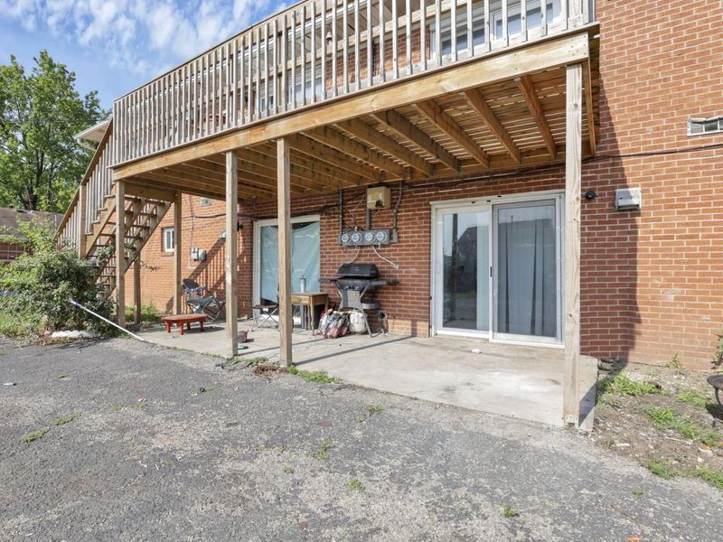690 Kingsford Road, Columbus, OH 43204 Photo 6