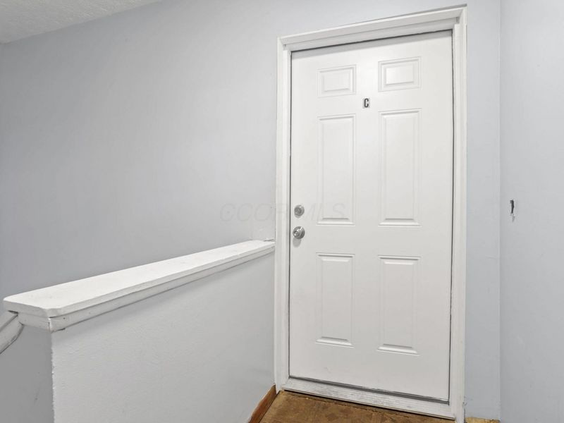 690 Kingsford Road, Columbus, OH 43204 Photo 8