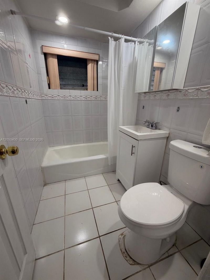 16000 NW 17th Ct, Miami Gardens, FL 33054 Photo