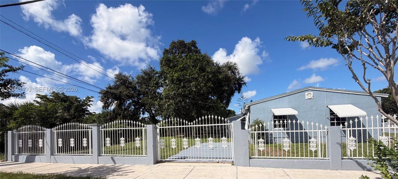 16000 NW 17th Ct, Miami Gardens, FL 33054 Photo