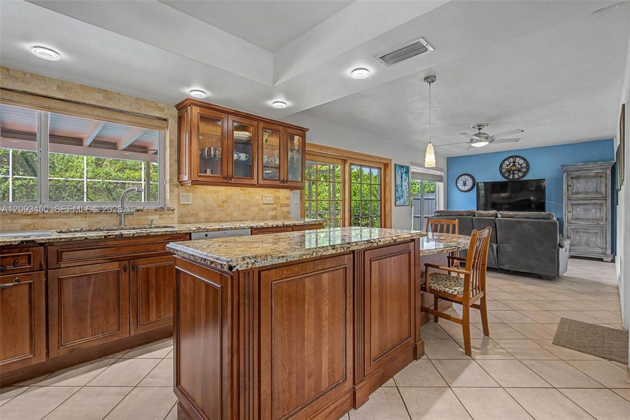 10190 SW 99th Ave , Miami, FL 33176 Photo