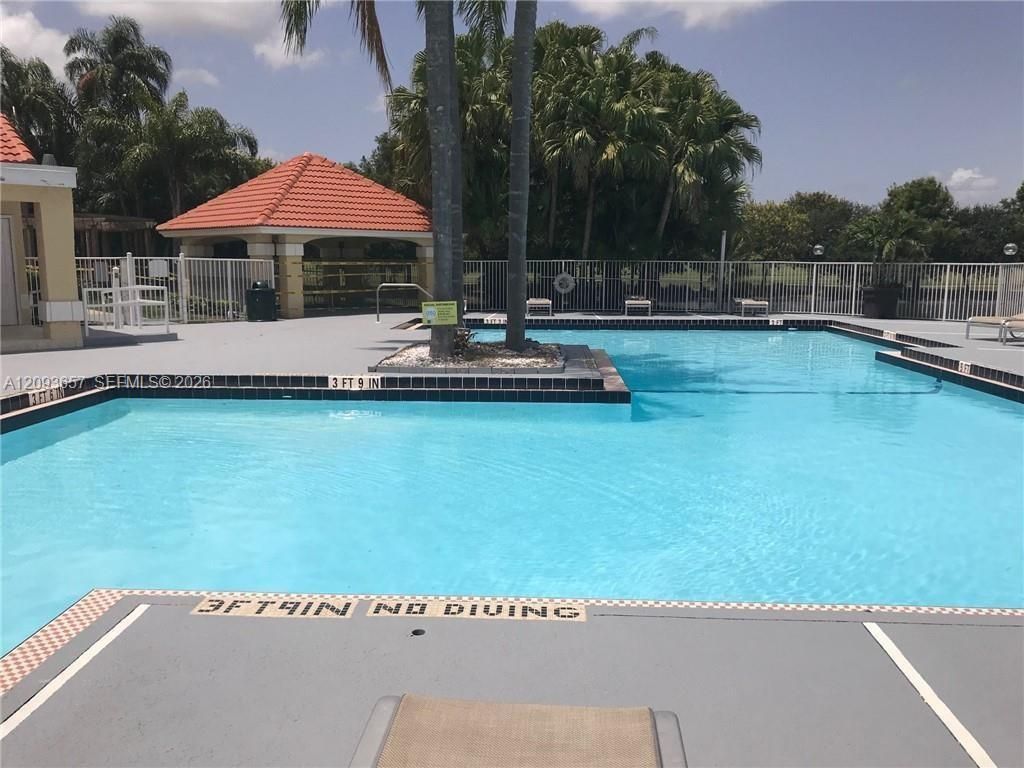 565 Vista Isles Dr , Unit 2018, Sunrise, FL 33325 Photo