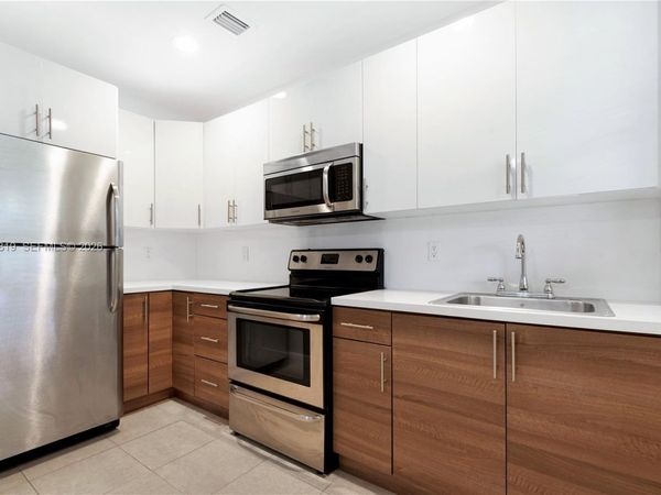 214 Salamanca Ave , Unit 3, Coral Gables, FL 33134