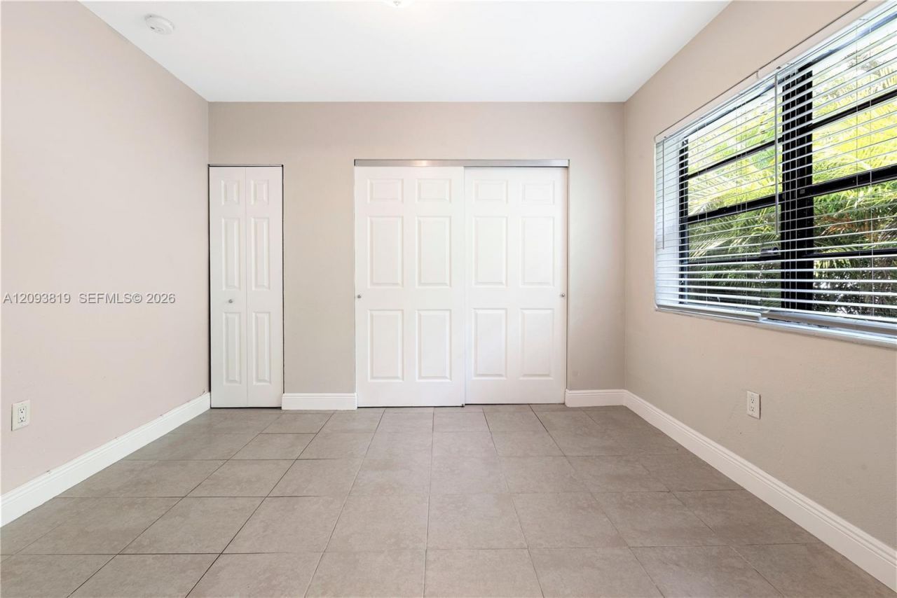 214 Salamanca Ave , Unit 3, Coral Gables, FL 33134 Photo