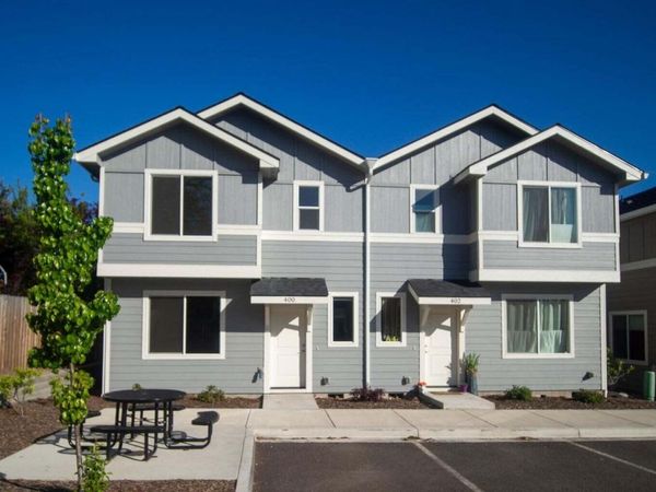 400 Oak Street, Phoenix, OR 97535