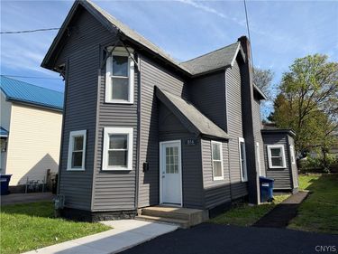 816 Milton Avenue , Syracuse, NY 13204