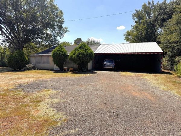 7205 N Hwy 271 , Mount Pleasant, TX 75455