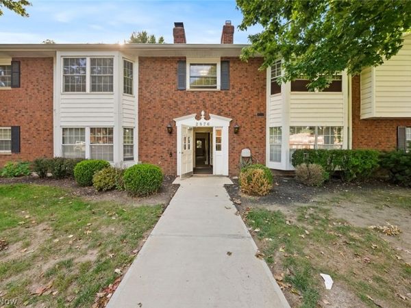 2876 Pease Drive , Unit 206B, Rocky River, OH 44116