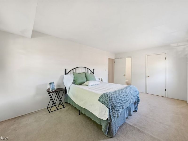 2876 Pease Drive, Unit 206B, Rocky River, OH 44116 Photo 16