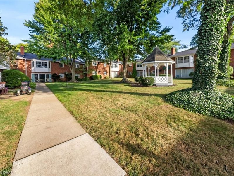 2876 Pease Drive, Unit 206B, Rocky River, OH 44116 Photo 30