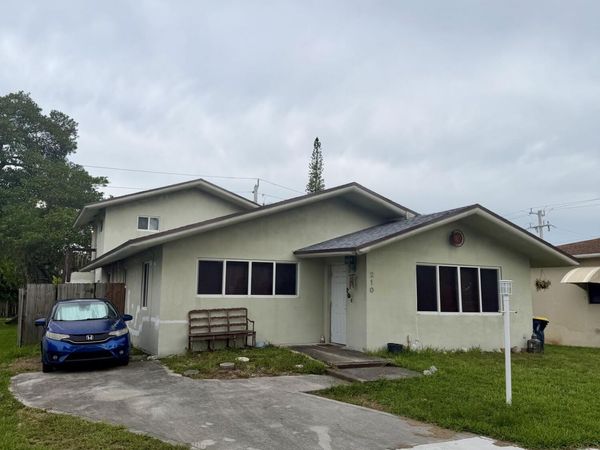 210 SE 5TH Street, Dania Beach, FL 33004