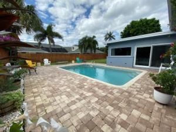 6601 LAKE CLARKE Drive, Lake Clarke Shores, FL 33406