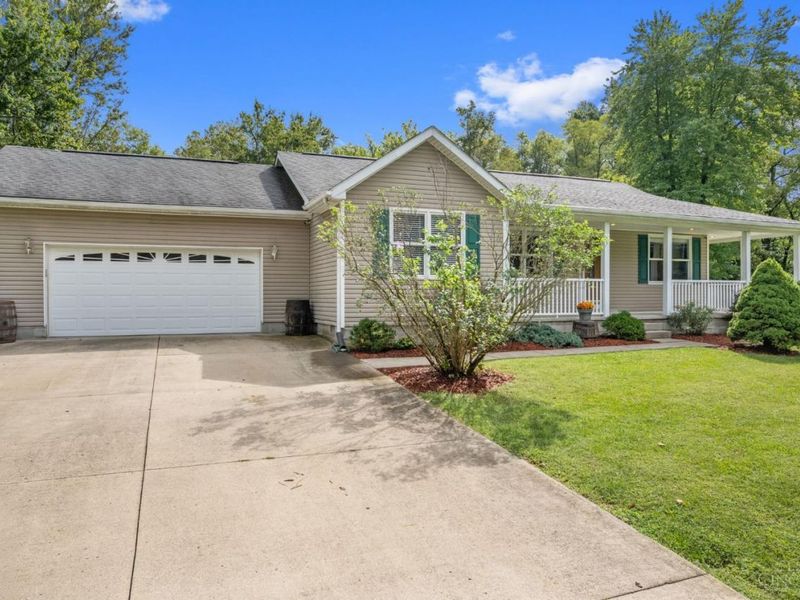 612 E Grant Avenue, Pleasant Township, OH 45121 Photo 2