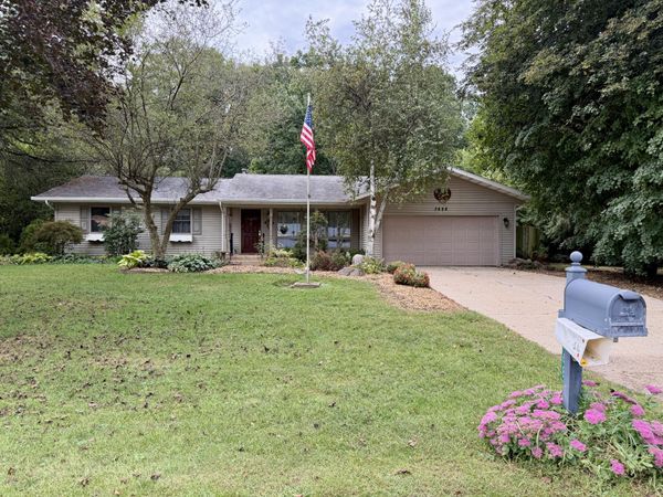 3668 S Wayne Drive , La Porte, IN 46350