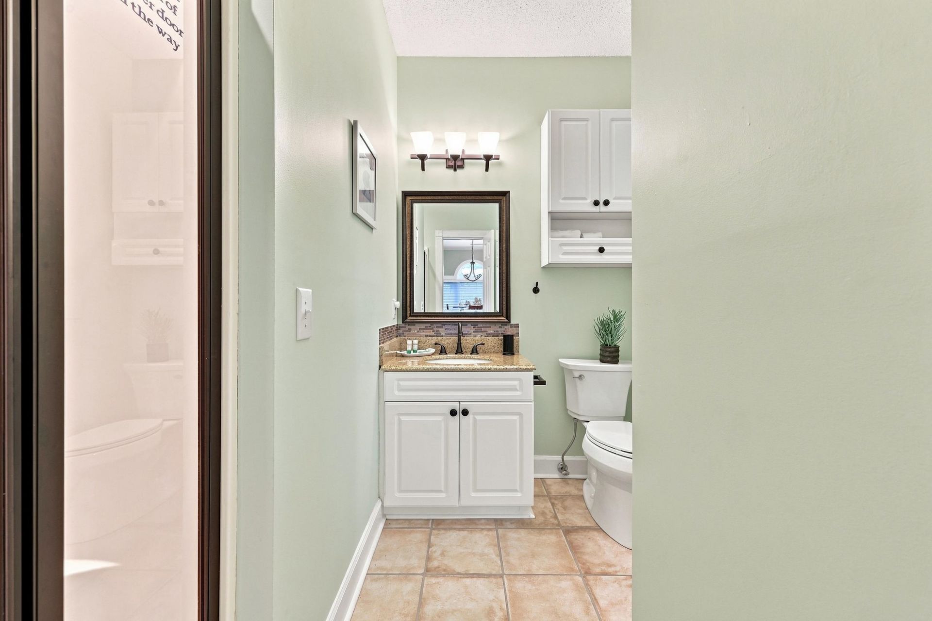 687 Riverwalk Dr. Photo 13