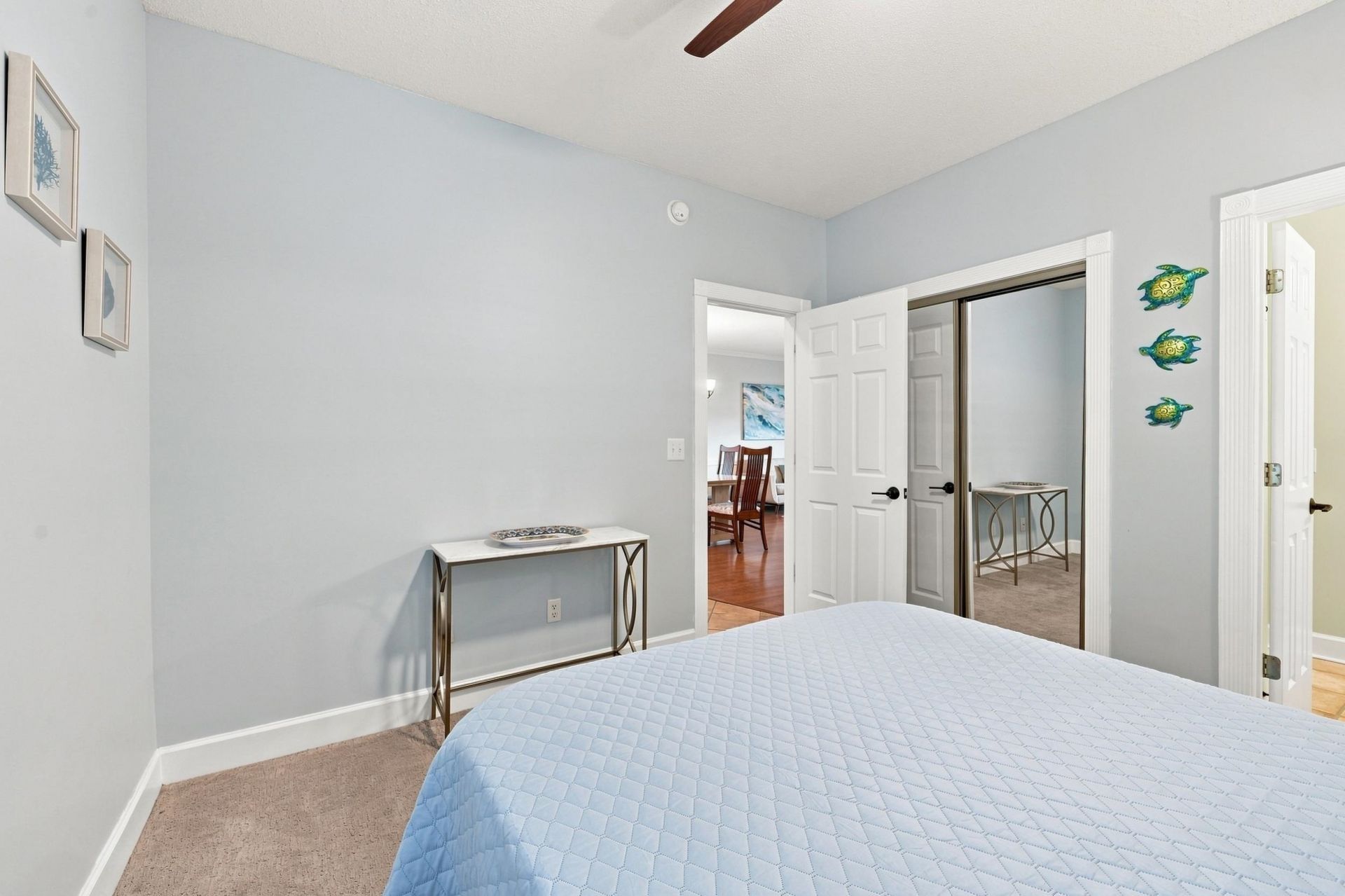 687 Riverwalk Dr. Photo 17