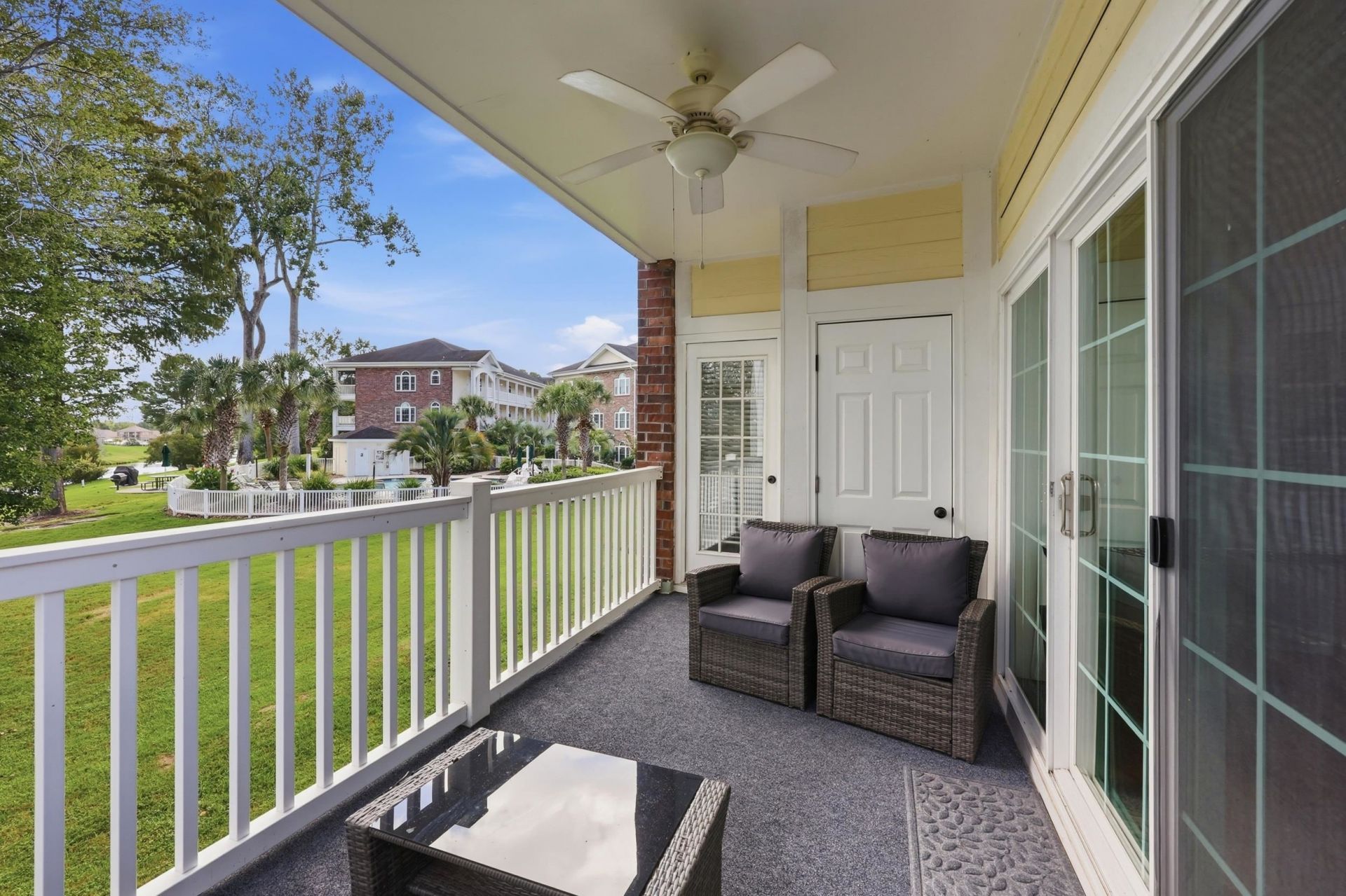 687 Riverwalk Dr. Photo 19