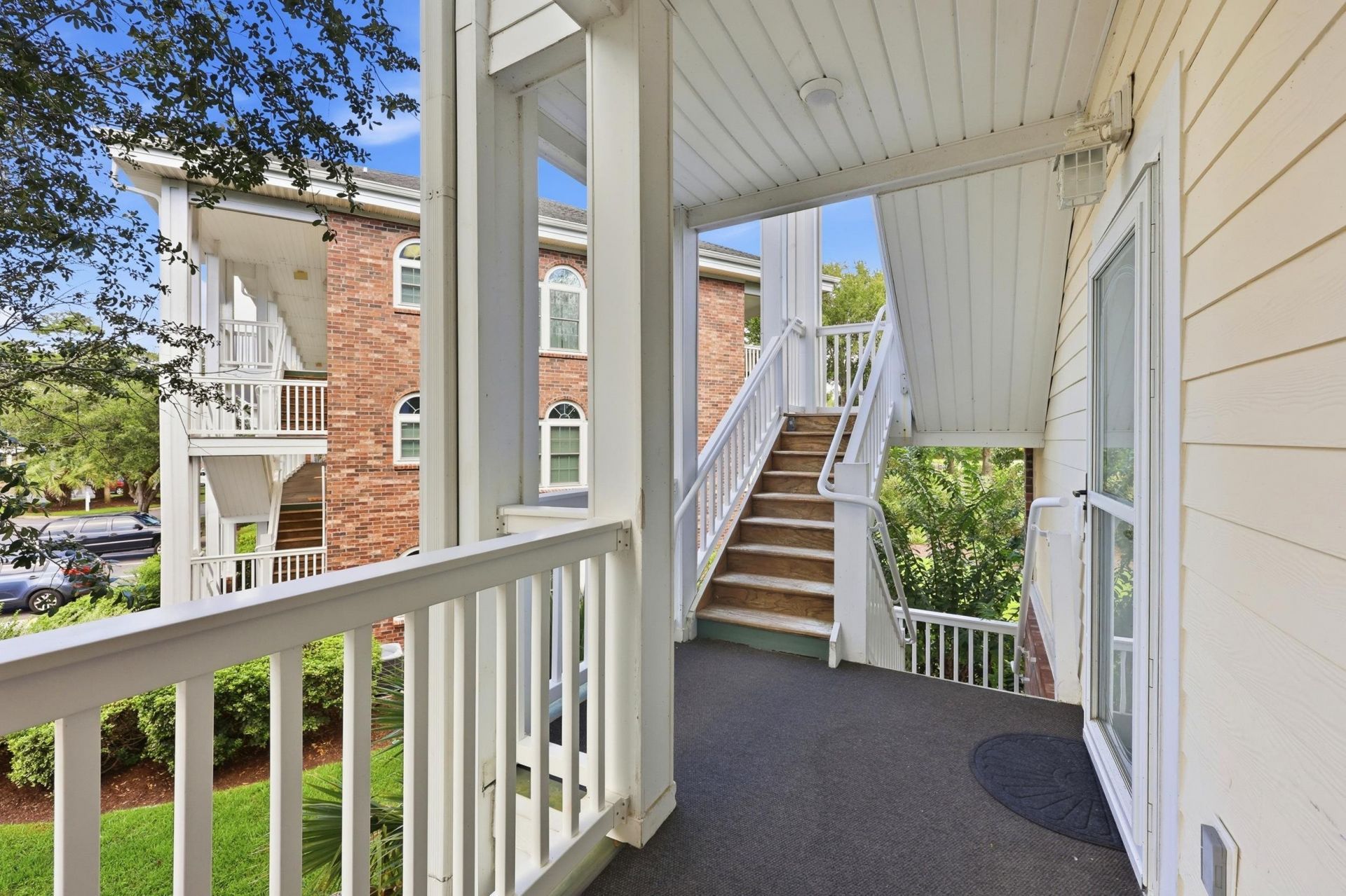 687 Riverwalk Dr. Photo 20