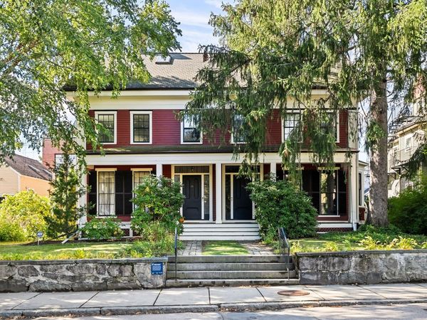 33-35 Green St, Unit 3, Boston, MA 02130