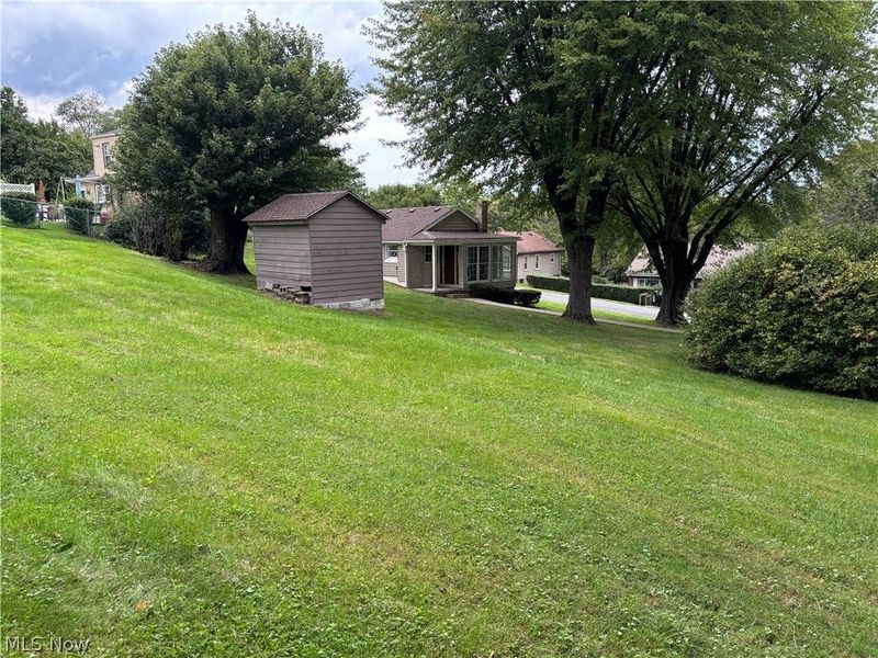 308 Carolina Avenue, East Liverpool, OH 43920 Photo 5