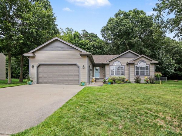 3672 Whispering Woods Drive, Muskegon, MI 49444