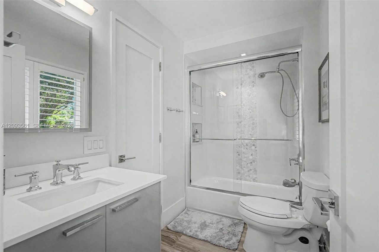 7301 SW 134th Ter , Pinecrest, FL 33156 Photo