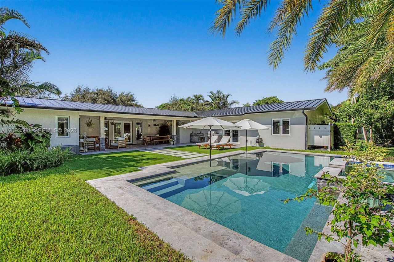 7301 SW 134th Ter , Pinecrest, FL 33156 Photo