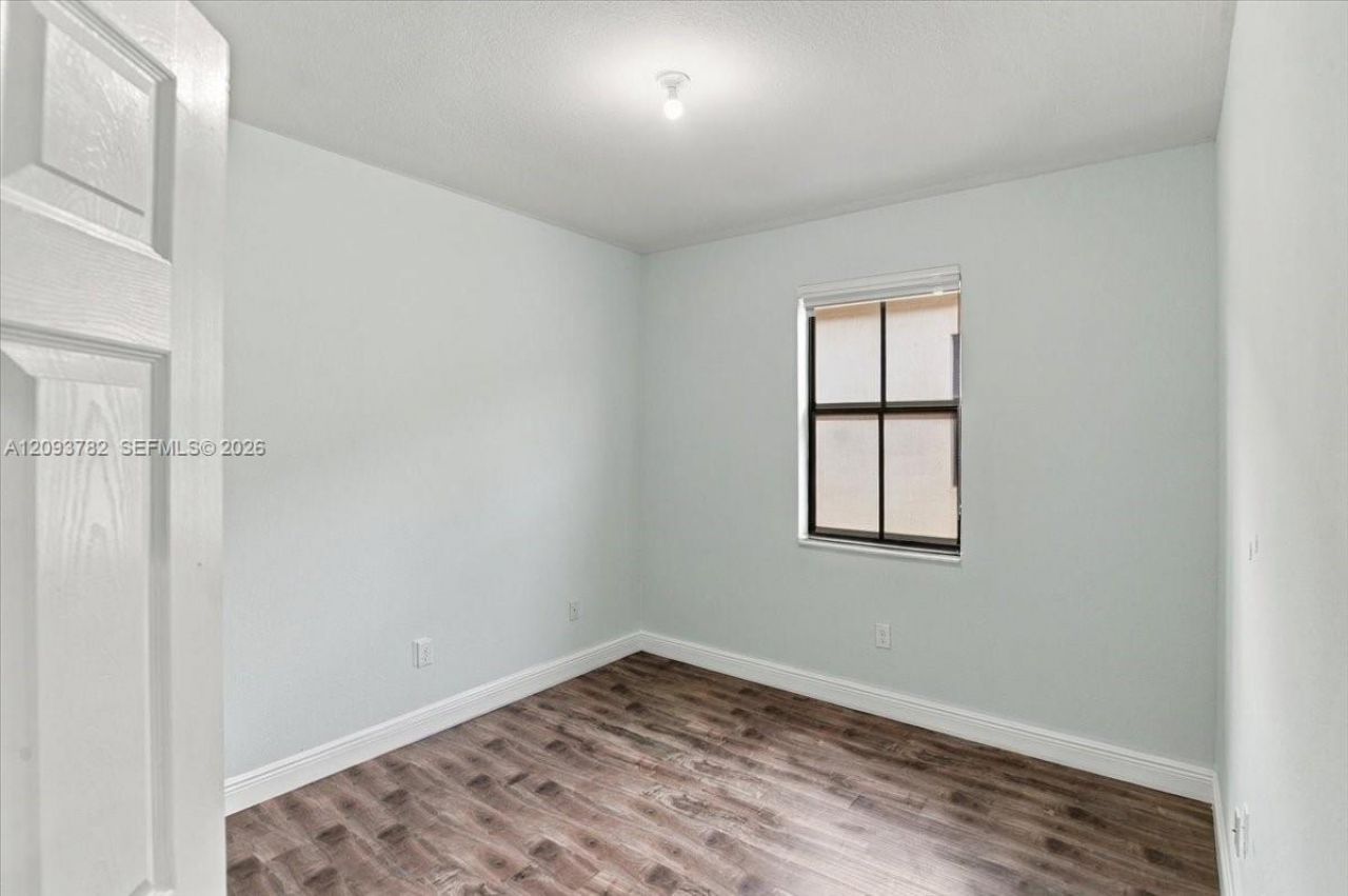 8770 NW 99th Path, Doral, FL 33178 Photo