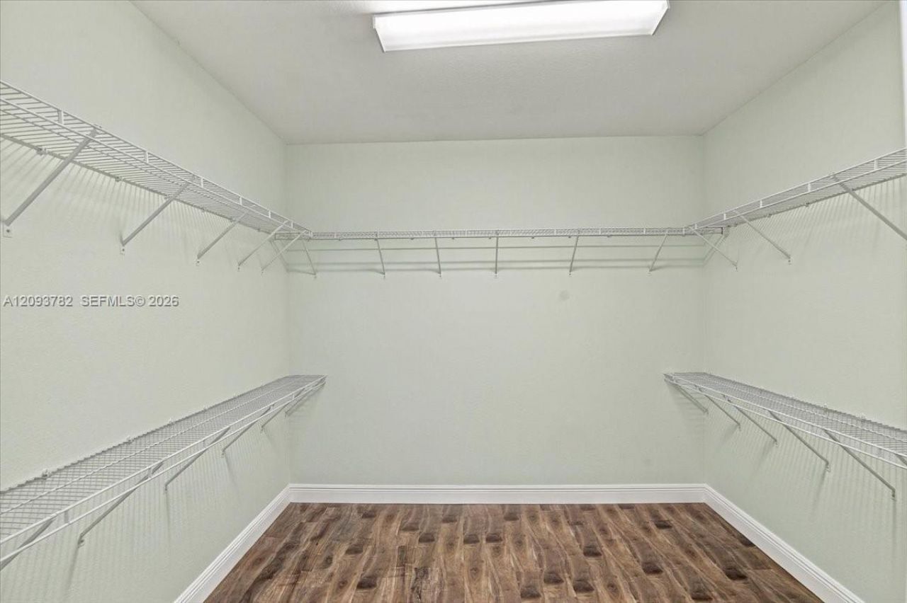 8770 NW 99th Path, Doral, FL 33178 Photo